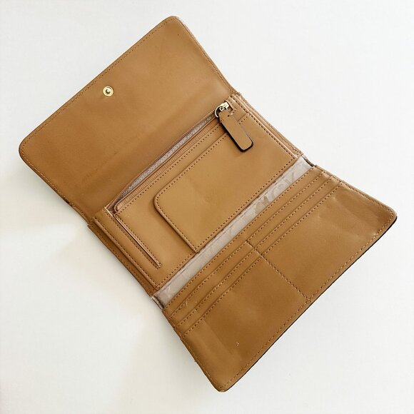 Calvin Klein - Monogram Wallet - Picture 4 of 4